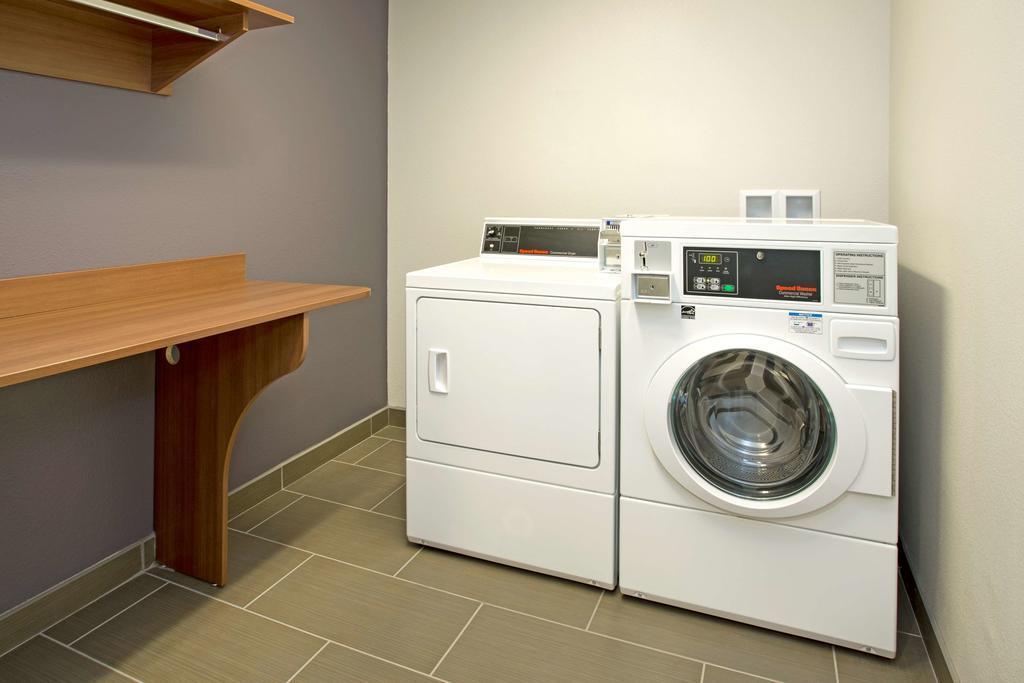 Quality Inn & Suites Caldwell I-77 Bagian luar foto