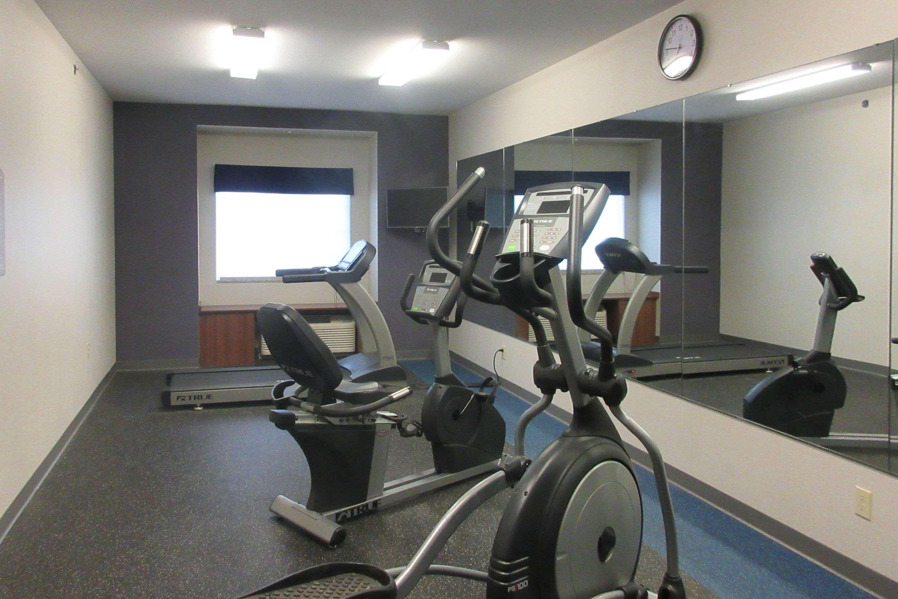Quality Inn & Suites Caldwell I-77 Bagian luar foto
