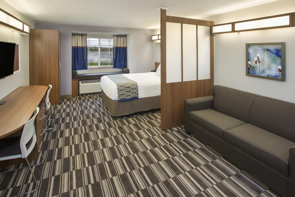 Quality Inn & Suites Caldwell I-77 Bagian luar foto