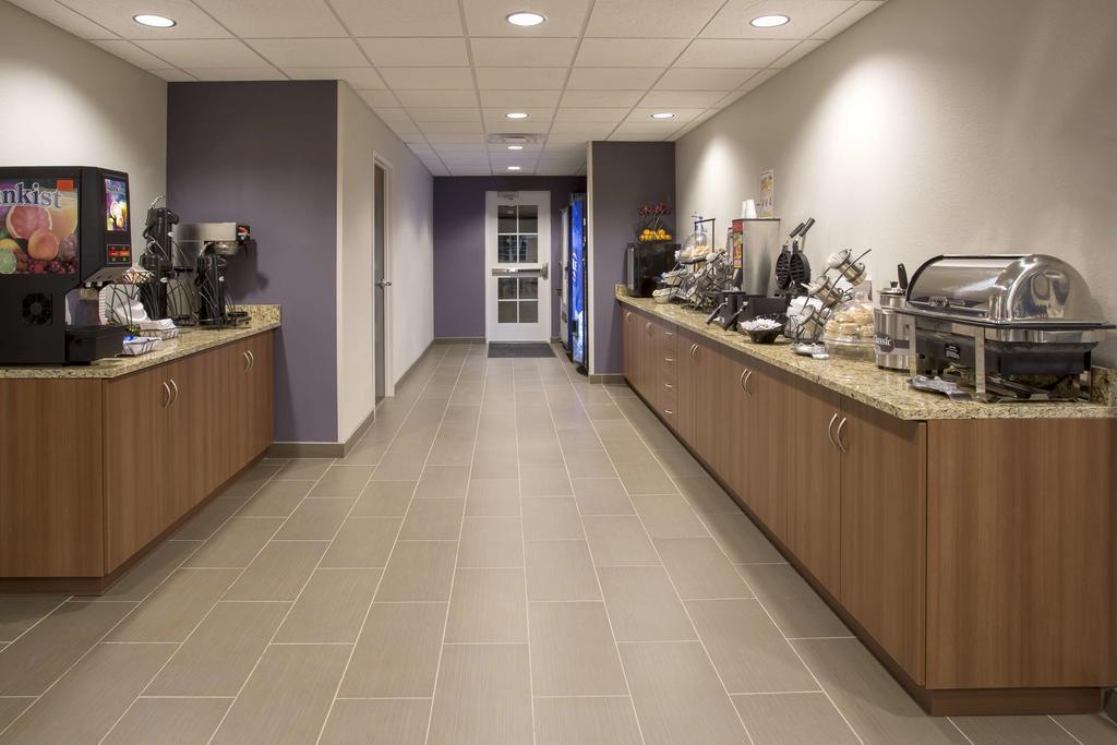 Quality Inn & Suites Caldwell I-77 Bagian luar foto